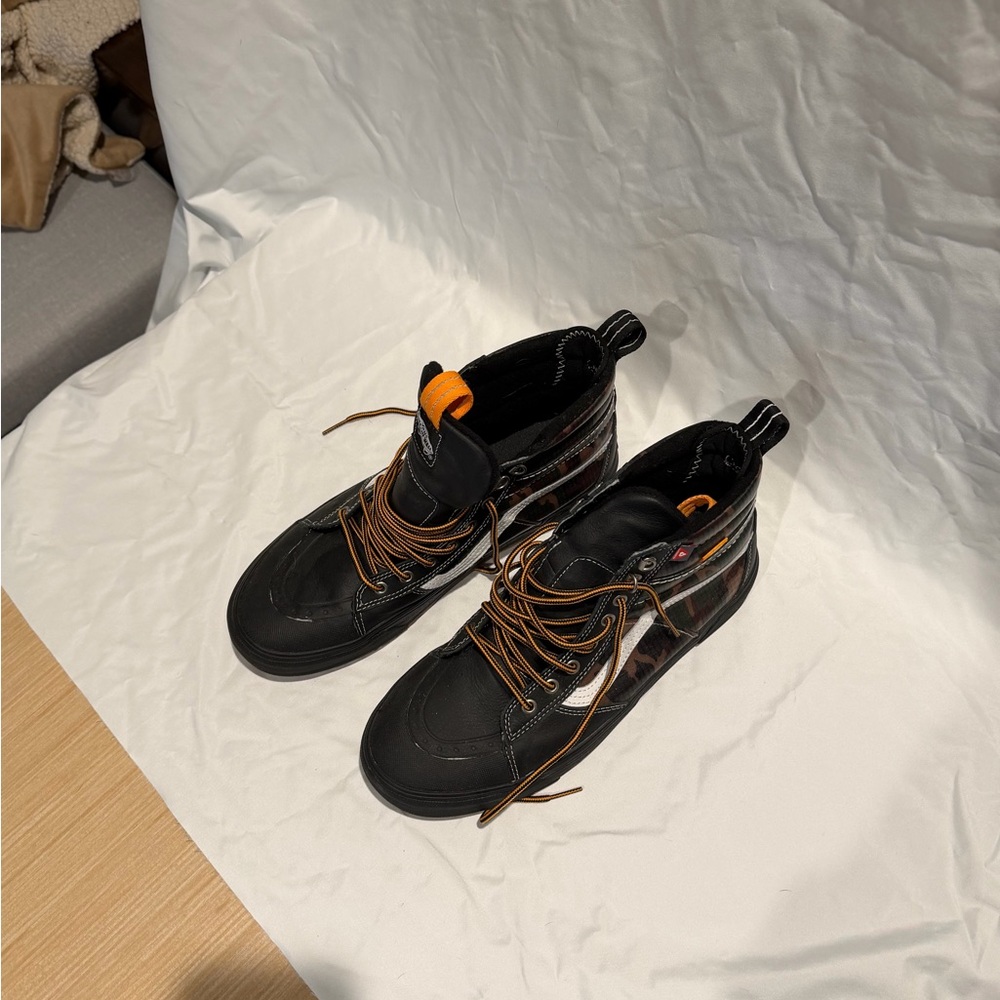 Vans Men's Black and Camouflage Sneakers with Orange Accents - Picture 4 of 7
